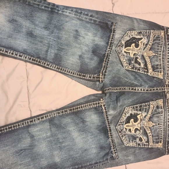 Rock revival Gloria - Picture 1 of 3